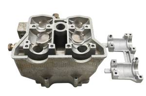 Polaris - 03 Polaris Predator 500 2x4 Cylinder Head For Parts - Image 2