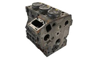 Kubota - 16 Kubota RTV-X900W Crankcase Center Crank Case & Cylinders & Pistons - Image 1