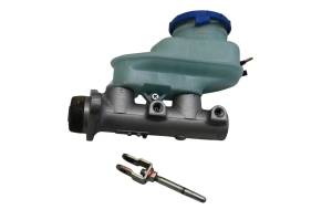 16 Kubota RTV-X900W Rear Brake Master Cylinder