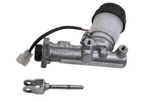 23 Kubota RTV520 Front Brake Master Cylinder & Lever