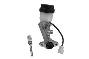Kubota - 23 Kubota RTV520 Front Brake Master Cylinder & Lever - Image 3