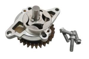 Can-Am - 19 Can-Am Ryker 900 Oil Pump - Image 1