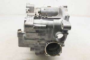 Yamaha - 20 Yamaha Kodiak 450 Crankcase Center Crank Case - Image 8