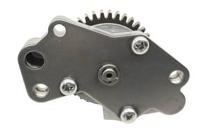 Kawasaki - 22 Kawasaki KLX300SM Oil Pump - Image 2