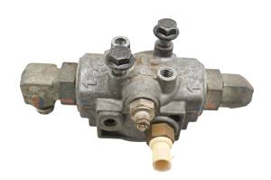 Polaris - 13 Polaris Brutus Hydraulic Oil Filter Mount - Image 1