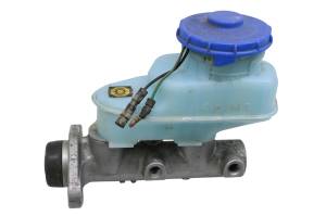 Kubota - 18 Kubota RTV-X900W Rear Brake Master Cylinder - Image 2