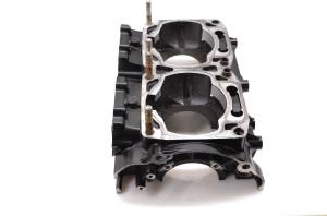 Arctic Cat - 06 Arctic Cat ZR 900 EFI Sno Pro Upper Crankcase Center Half Crank Case 121" - Image 2