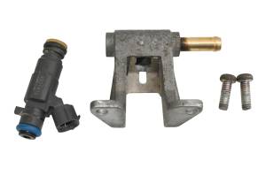 16 Kubota RTV500 -A/H Fuel Rail & Injector