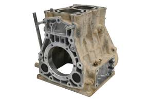 Kubota - 16 Kubota RTV500 Crankcase Center Crank Case & Cylinders - Image 4