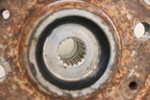 Kubota - 16 Kubota RTV500 Front Wheel Hub Left Or Right - Image 4