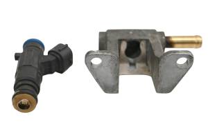 Kubota - 16 Kubota RTV500 Fuel Rail & Injector - Image 4