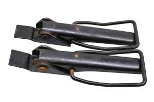 23 Bighorn Explorer 450 VXL-T Tailgate Latches