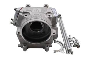 23 Bighorn Explorer 450 VXL-T Cylinder Head