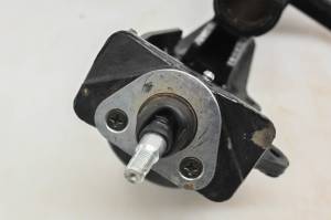23 Bighorn Explorer 450 VXL-T Front Right Spindle Knuckle - Image 4