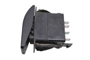 23 Bighorn Explorer 450 VXL-T Turn Signal Switch - Image 2