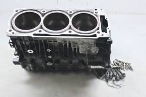 20 Sea-Doo GTX 300 Limited Crankcase Center Crank Case & Cylinders