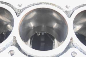 Sea-Doo - 20 Sea-Doo GTX 300 Limited Crankcase Center Crank Case & Cylinders - Image 6