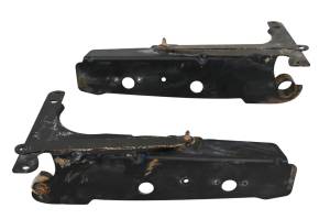 Polaris - 23 Polaris Pro-XD Mid-Size Crew Tail Gate Support Brackets - Image 3