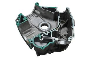 Can-Am - 11 Can-Am Outlander 500 Max XT Right Crankcase Center Half Crank Case - Image 5