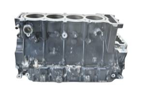 Yamaha - 18 Yamaha Wave Runner FX Limited Crankcase Center Crank Case & Cylinders - Image 3