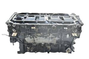 Yamaha - 17 Yamaha Waverunner FX LTD SVHO Crankcase Center Crank Case & Cylinders - Image 5