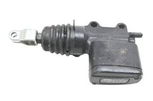 20 Harley-Davidson FXBB Street Bob Rear Brake Master Cylinder - Image 3