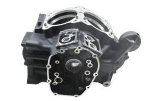 20 Harley-Davidson FXBB Street Bob Crankcase Center Crank Case - Image 3