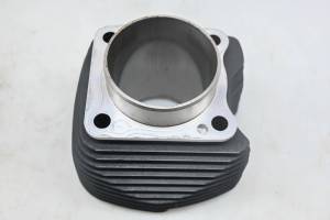 20 Harley-Davidson FXBB Street Bob Rear Cylinder - Image 6