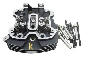 20 Harley-Davidson FXBB Street Bob Rear Cylinder Head