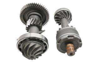 Polaris - 21 Polaris Pro XD 4000D Transmission Bevel Gears Output Shaft - Image 3