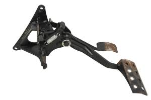 Yamaha - 17 Yamaha Wolverine R-Spec EPS Gas Brake Pedal Assembly YXE700 - Image 2