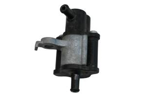 17 Yamaha Wolverine R-Spec EPS Fuel Vent Valve Joint YXE700