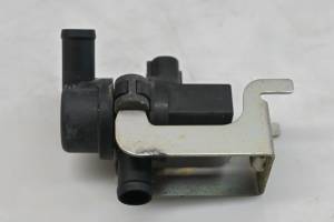 Yamaha - 17 Yamaha Wolverine R-Spec EPS Air Cut Valve YXE700 - Image 3