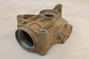 Can-Am - 15 Can-Am Maverick 1000R EFI CVT 4x4 Rear Differential Housing Cover - Image 2