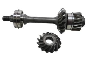 Suzuki - 05 Suzuki King Quad 700 4x4 Transmission Bevel Gears Output Shaft LT-A700X - Image 1