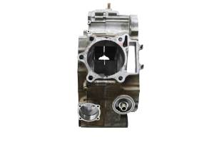 Suzuki - 05 Suzuki King Quad 700 4x4 Crankcase Center Crank Case LT-A700X - Image 2