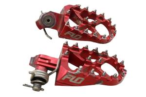12 Suzuki RMZ250 Foot Pegs Flo