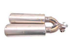22 Indian FTR1200S Muffler Exhaust Pipe Akrapovic - Image 1