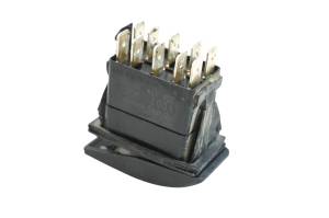 Can-Am - 18 Can-Am Commander 1000R 4Wd Switch - Image 2