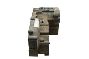 Polaris - 05 Polaris Phoenix 200 2x4 Crankcase Center Crank Case - Image 4