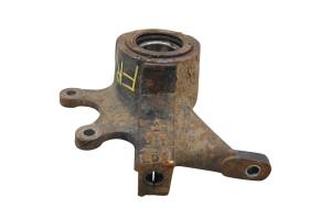 Arctic Cat - 02 Arctic Cat 400 4x4 FIS Front Right Spindle Knuckle - Image 1