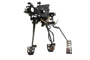 Yamaha - 18 Yamaha YXZ1000R EPS Gas Brake Pedal Assembly - Image 1