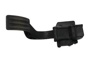 Kawasaki - 24 Kawasaki Teryx KRX 1000 Accelerator Pedal KRF1000 - Image 1