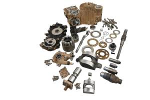 Kubota - 15 Kubota RTV-X900 Hydraulic Pump Assembly Hst - Image 2
